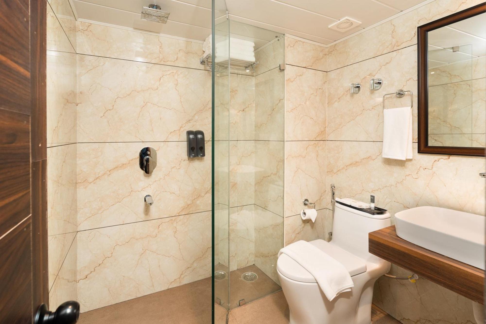 Summit Mall Stone Hotel Дарджилинг Экстерьер фото
