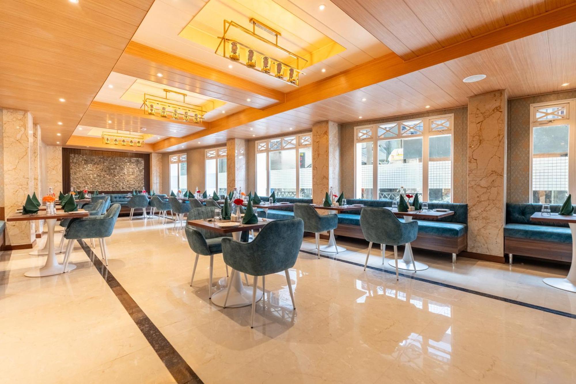 Summit Mall Stone Hotel Дарджилинг Экстерьер фото
