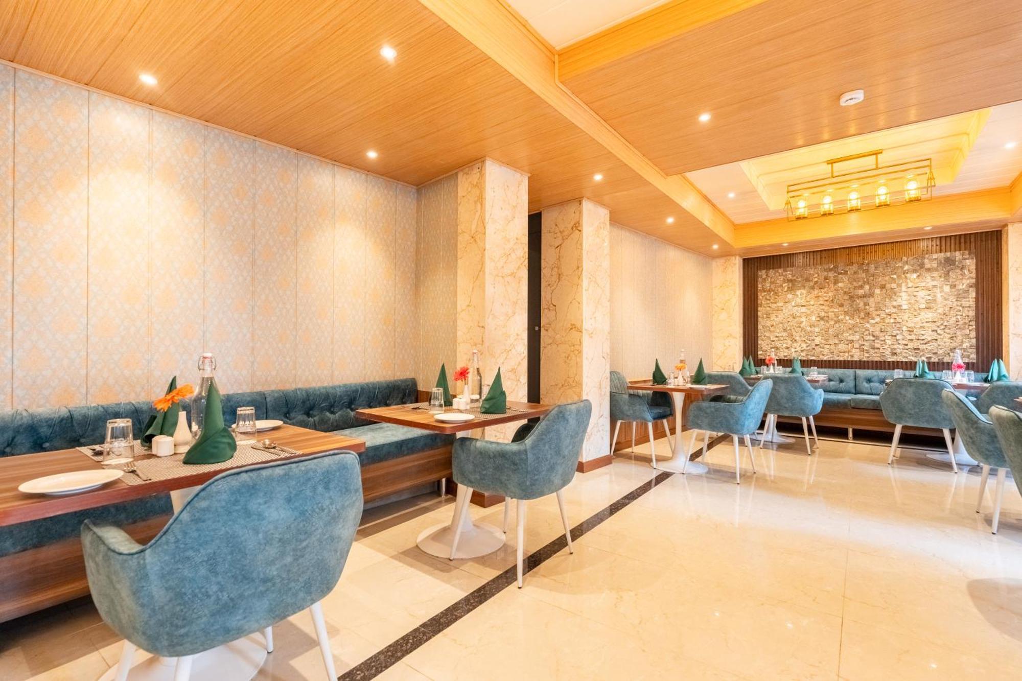 Summit Mall Stone Hotel Дарджилинг Экстерьер фото